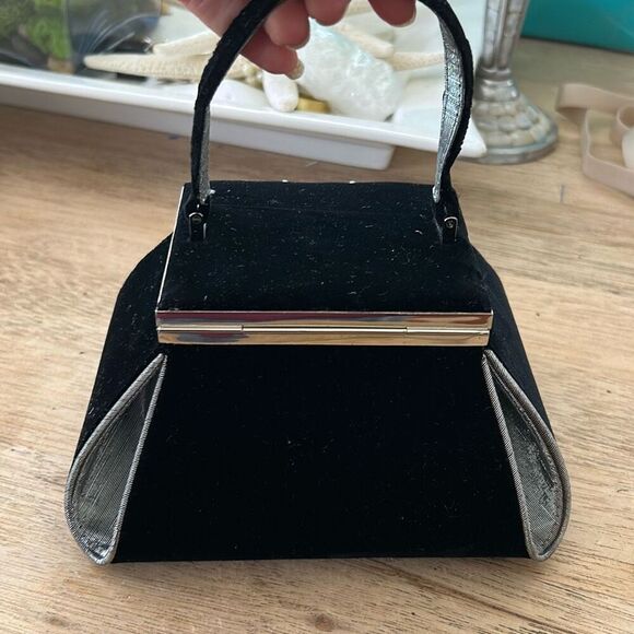 Vintage Toledano 80s large clutch purse. Floral. - Picture 5 of 9